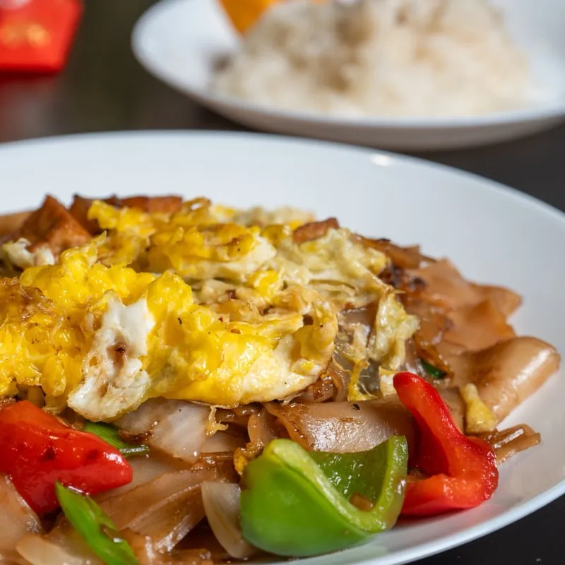 Spicy Fried Noodles (Pad Khee Mao)